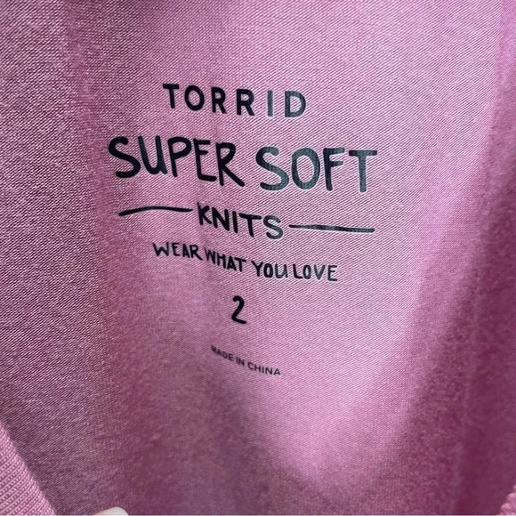 Torrid Super Soft Pink Lace Bell Sleeve Button Down V Neck Top - Picture 3 of 6